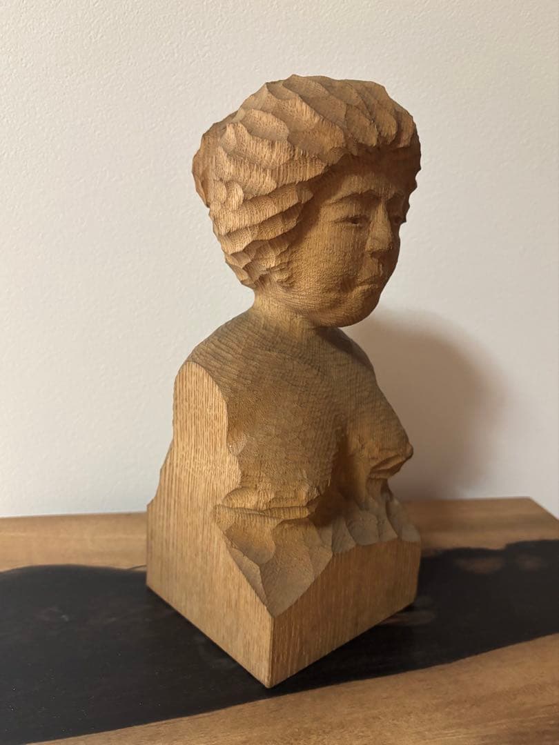 ☆セール中　アンティーク木製 彫刻 人物像 約20cm