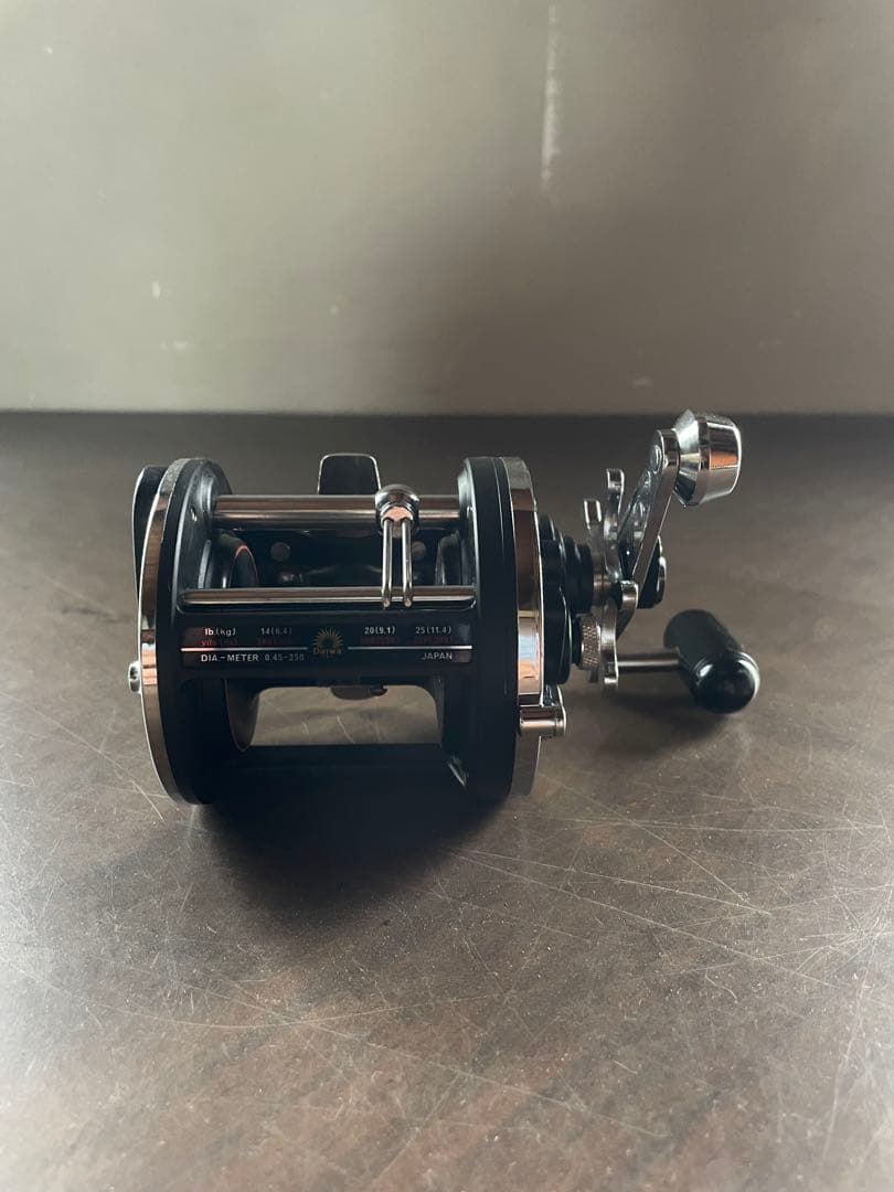 Sealine47h レトロベイトリール 黒