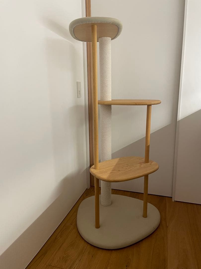 カリモク　木製　3段キャットタワー