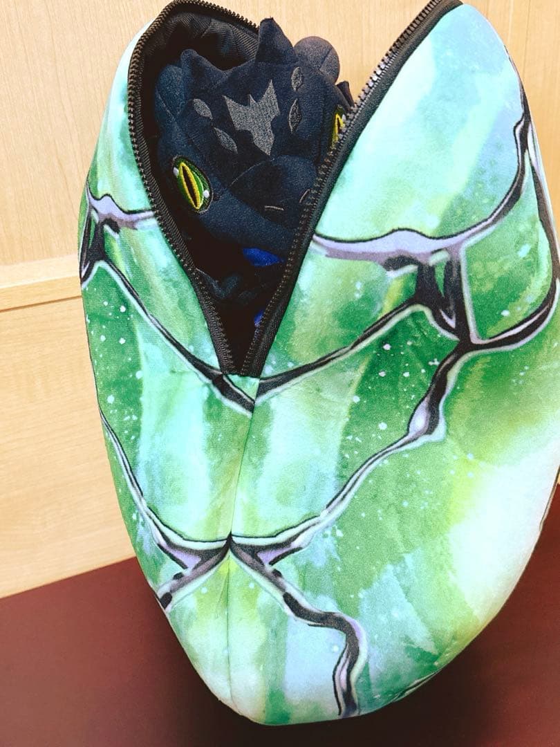 ツイステッドワンダーランド　マレウスの抱っこぬいぐるみ(幼体ver.)