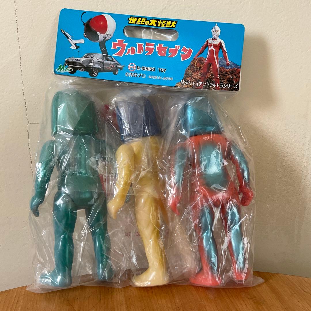 m1号 ダダ 対決セット ハヤタ隊員&フジ隊員サイン台座付き