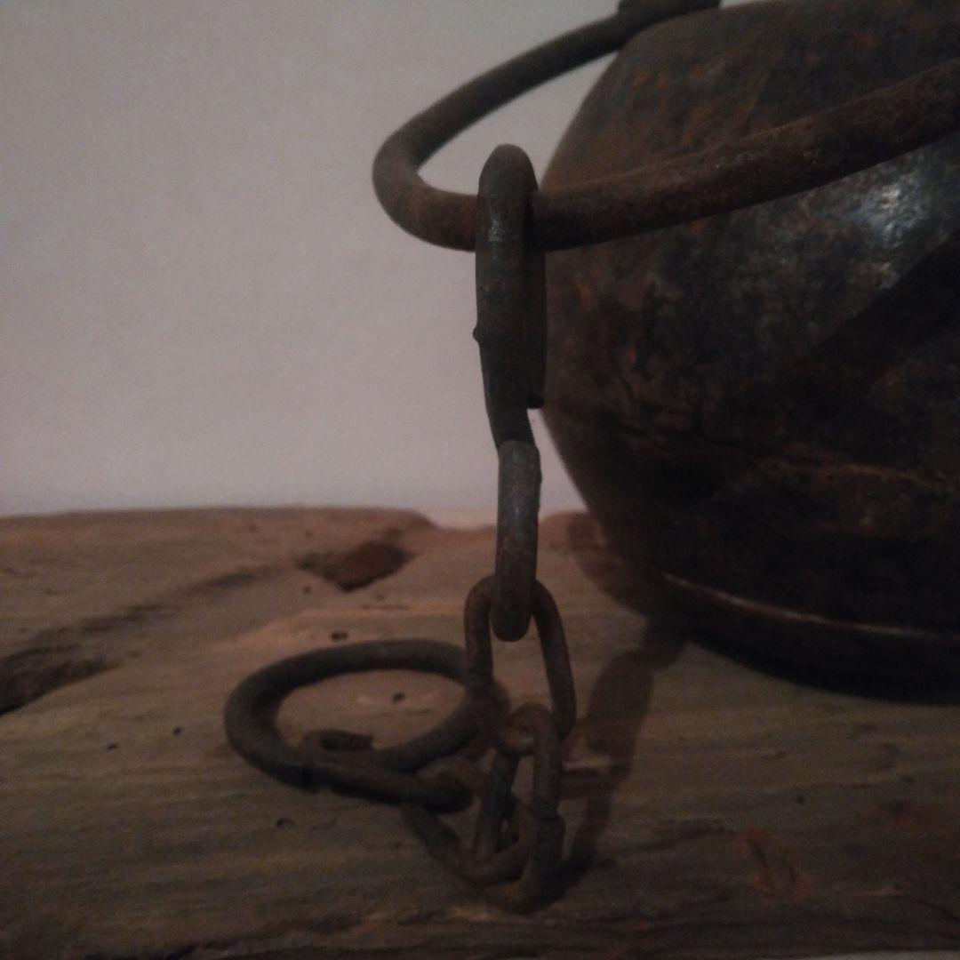 アンティーク釣瓶　鉄製　花器　花入　花瓶