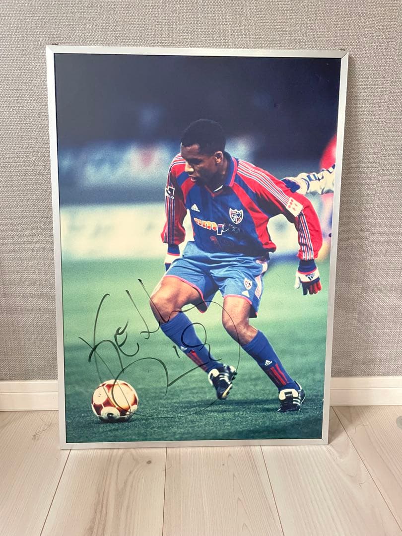 【貴重】　FC東京 ケリー選手　直筆サイン入りパネル