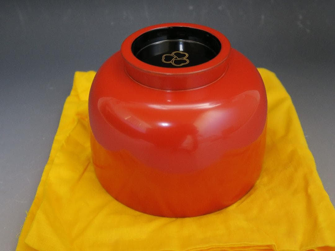 【輪島塗】粥椀 大向高州堂 塗師 富三 朱塗 高台黒塗 一客 天然木 栞 共箱