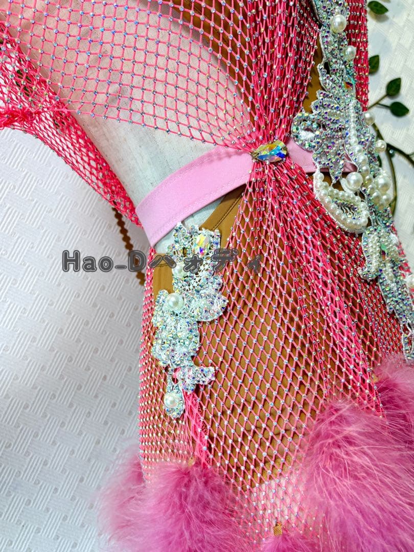 新品★ラテンドレス★S〜SM★社交ダンス★リズム★ボリューミー羽★競技会★ピンク