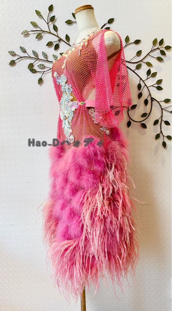 新品★ラテンドレス★S〜SM★社交ダンス★リズム★ボリューミー羽★競技会★ピンク