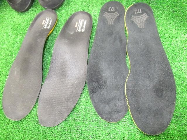 adidas ブラック フットサルシューズ