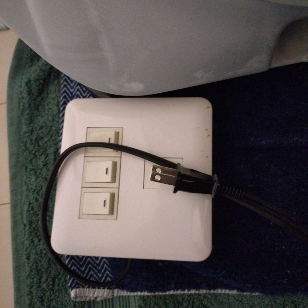 信号機本物小糸工業製の車両信号機西日対策レンズロングフード