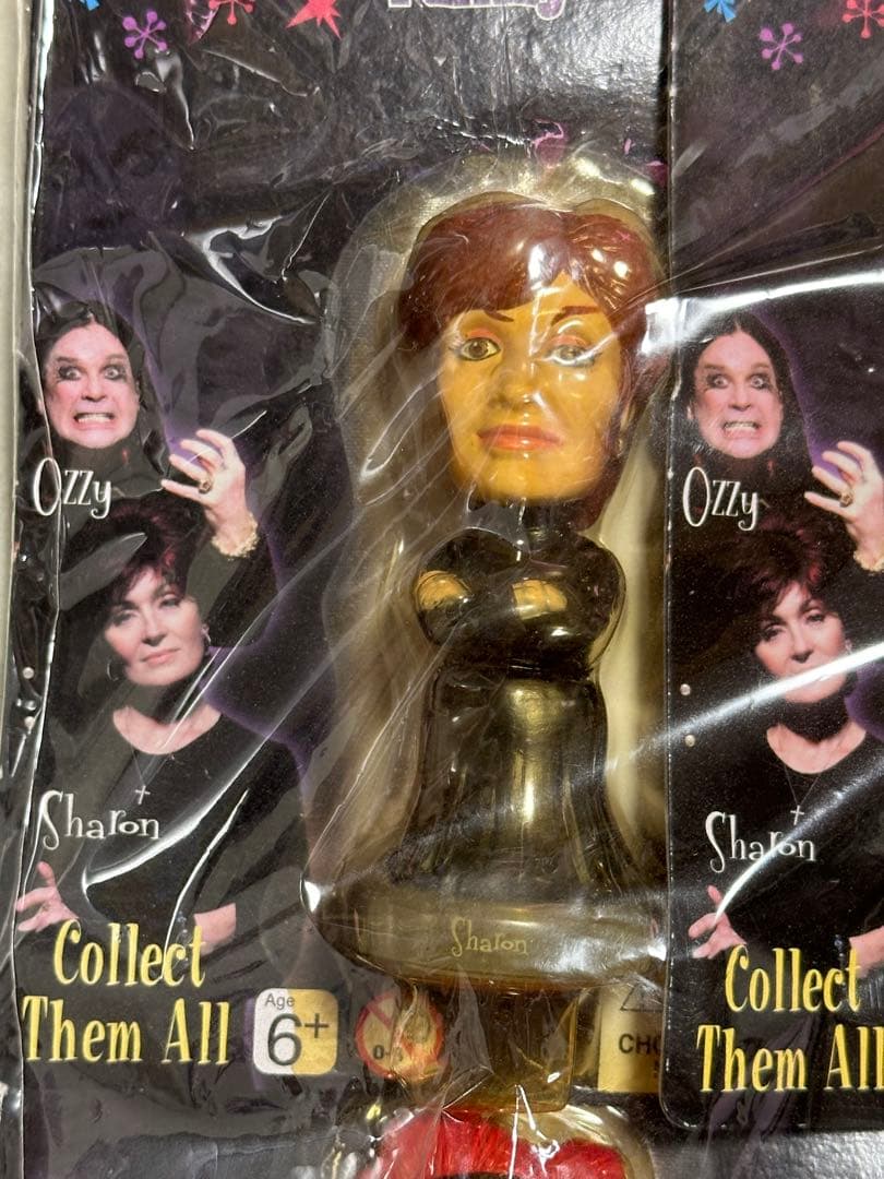 オズボーンズ　ファミリー　４体セット　首振りフィギュア