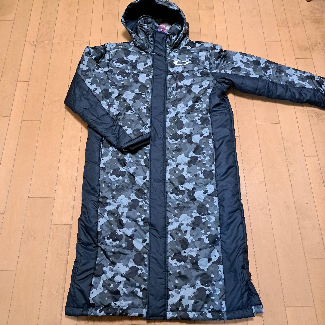 新品⭐OAKLEYオークリー⭐カモフラ　迷彩　裏起毛　中綿　ベンチコート　L