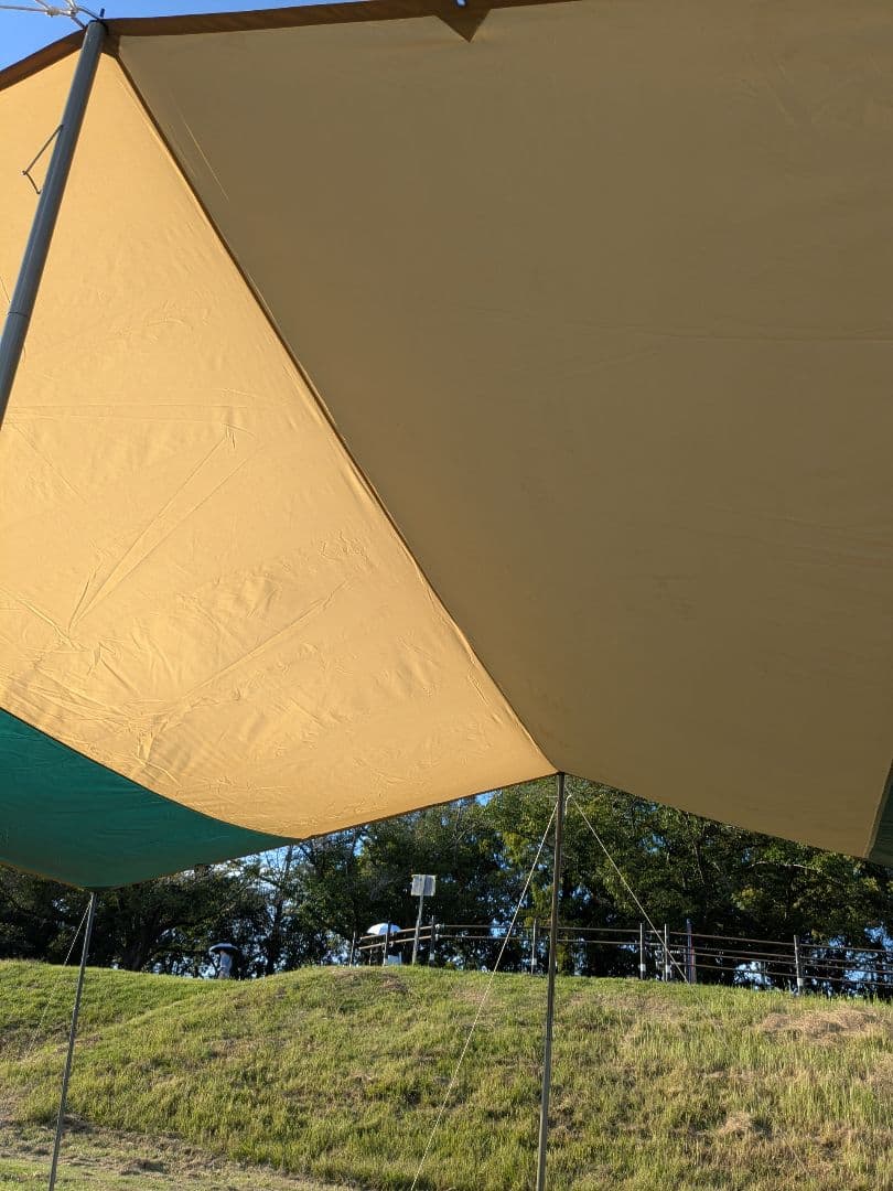 コールマン　スクエアタープDX　キャンプ、アウトドアに！