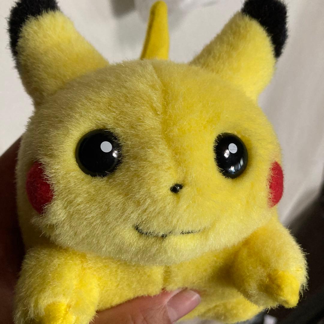 ピカチュウ ぬいぐるみ TOMY製