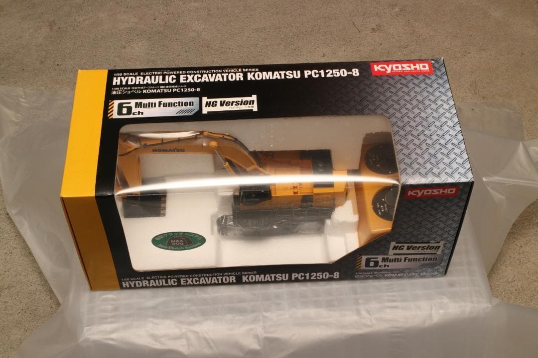 KYOSHO KOMATSU PC1250-8 HGバージョン　1/50　京商