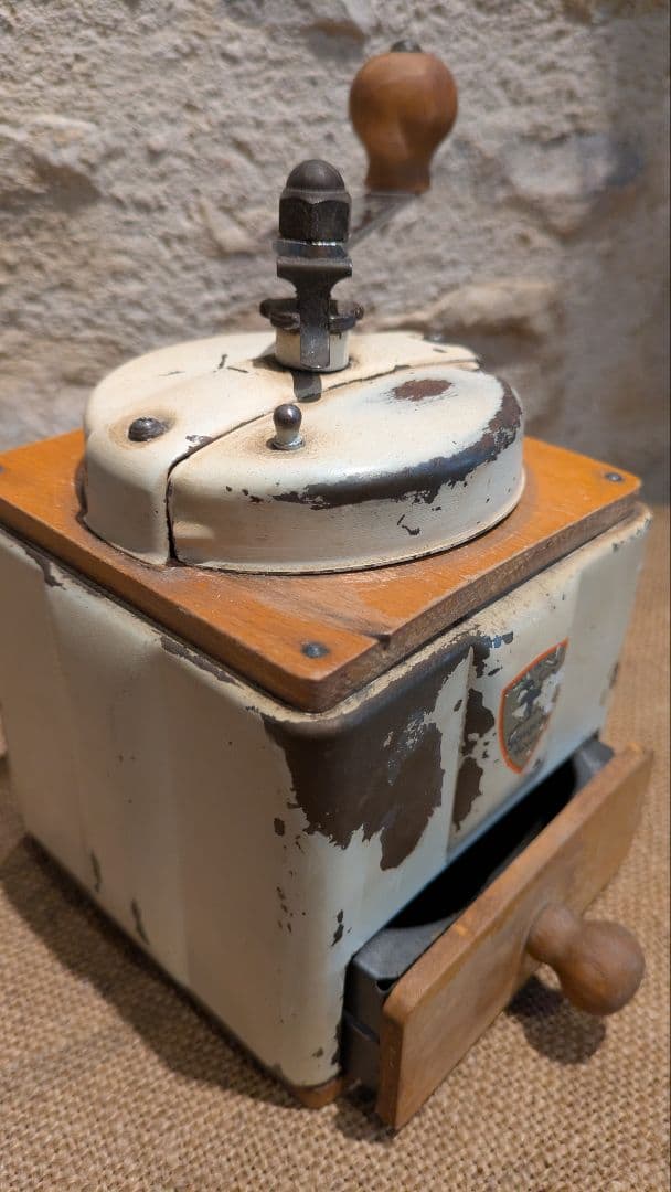 【実働品】【オーバーホール済】フランスアンティーク　プジョー　メタルコーヒーミル