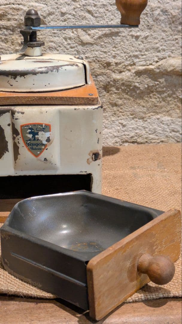 【実働品】【オーバーホール済】フランスアンティーク　プジョー　メタルコーヒーミル