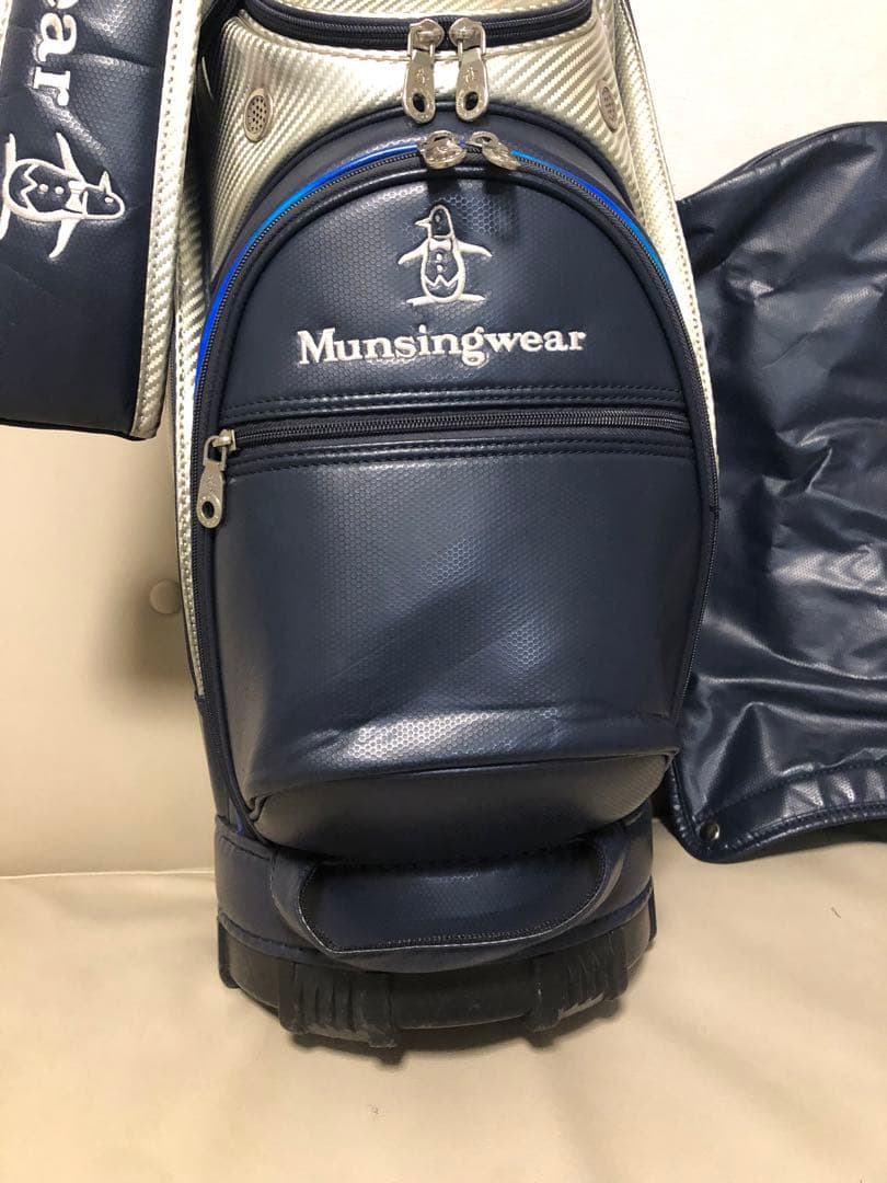 【送料込み】激レア　廃盤希少品　マンシングウェア　高級キャディバッグ　ゴルフ