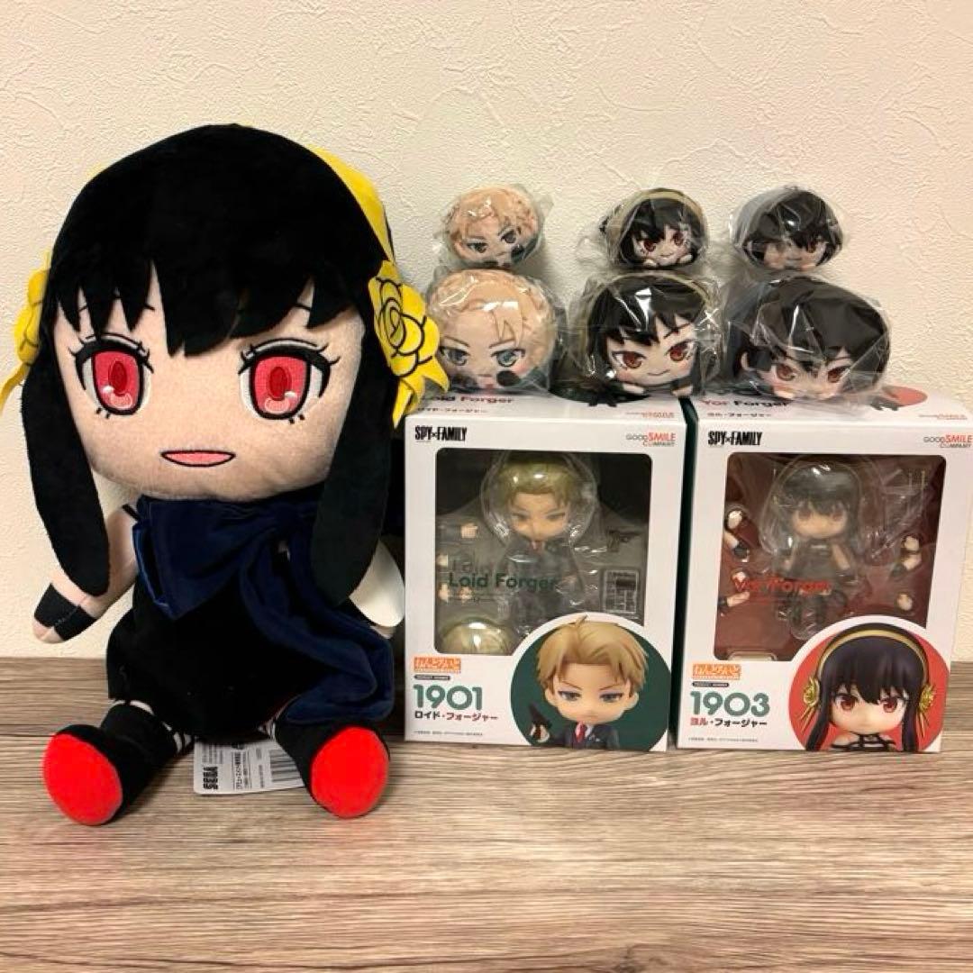 ロイド　ヨル　グッズセット