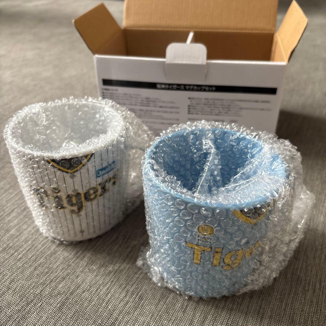 【値下げ中】2023年チャンピオンTシャツ 直筆サイン入り タイガース 近本選手