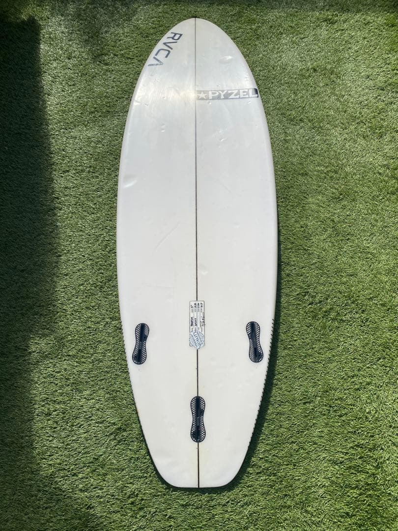 りょー　PYZEL PHANTOM 5'11\" ショートボード