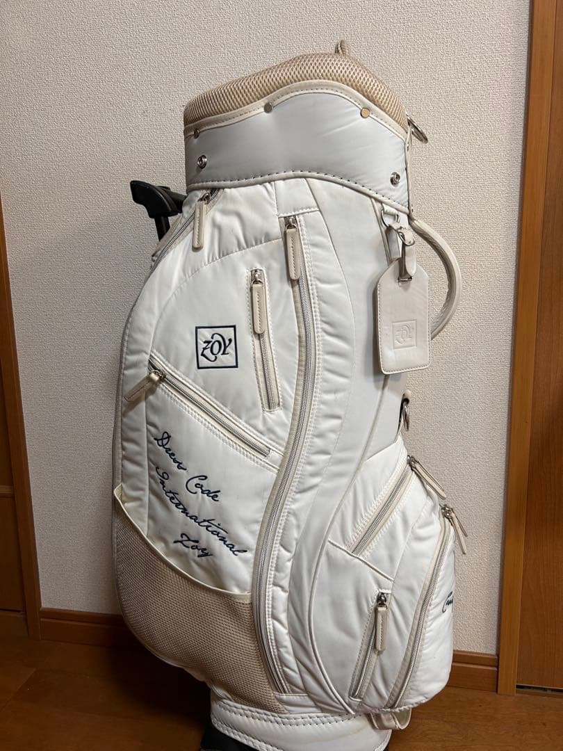 ZOYキャスター付きキャディバック
