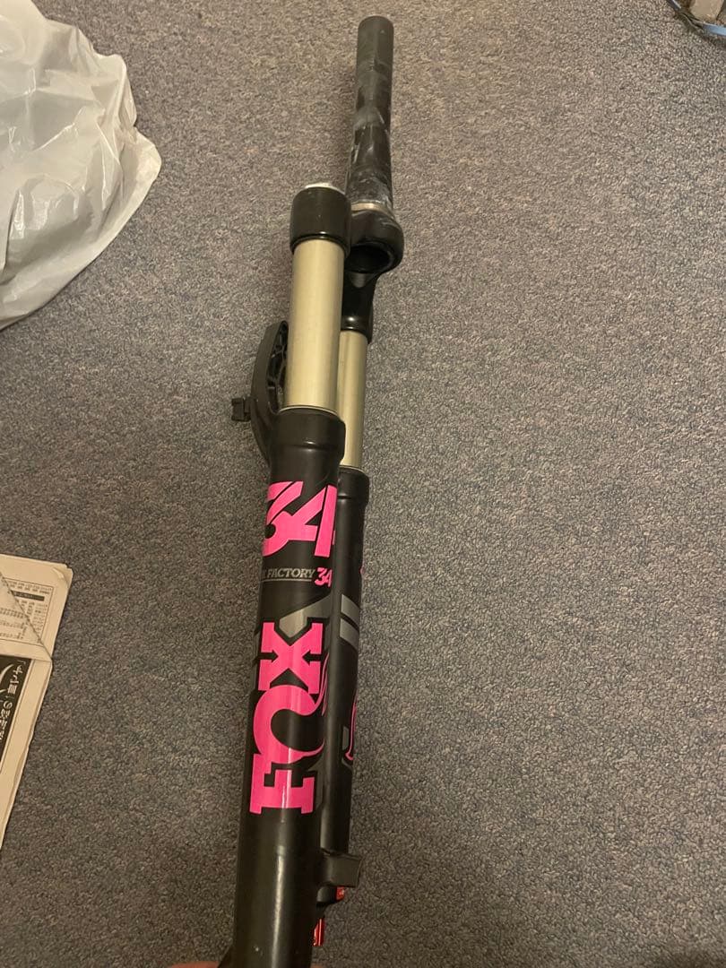 急ぎなので値下げありFOX 32 サスペンションフォーク