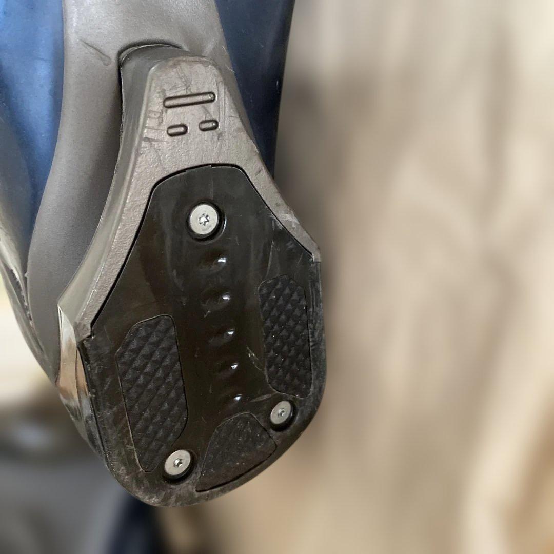 ATOMIC スキーブーツ　中古品　サイズ不明です