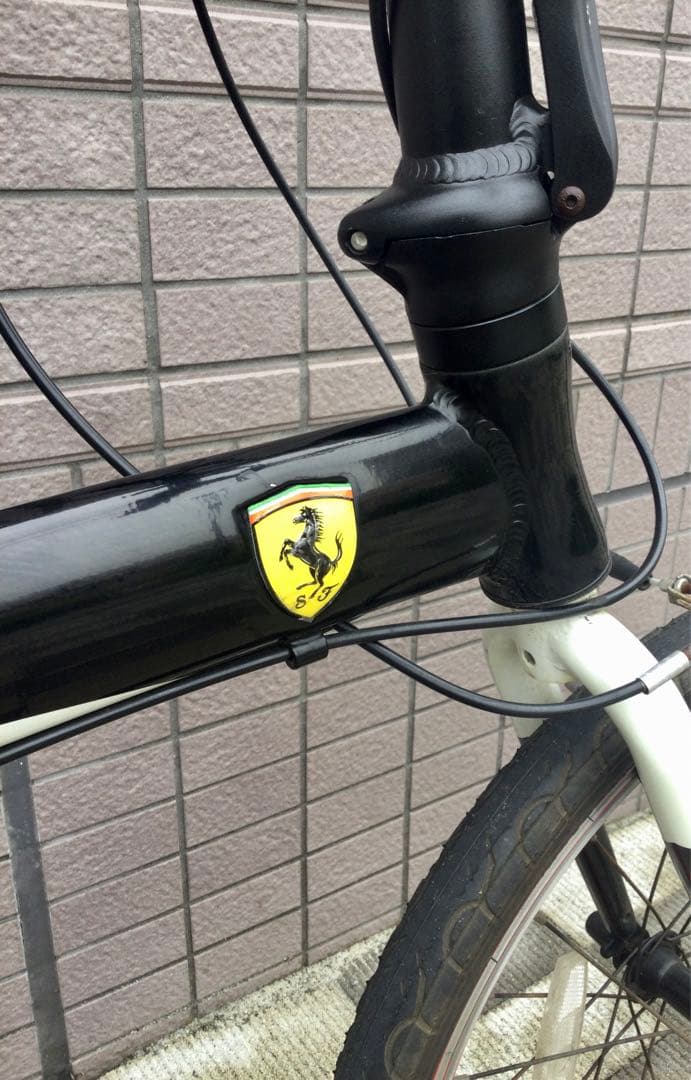 FERRARI フェラーリ　折り畳み自転車　７段変速　東京