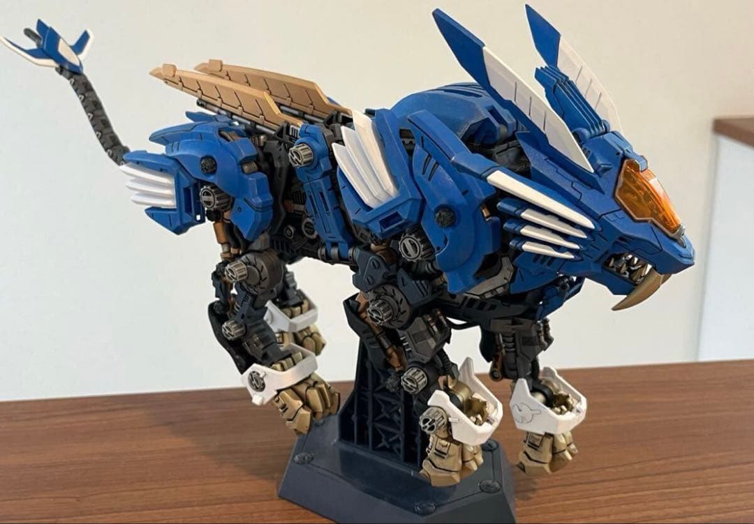 ☆　究極ギミック　マスターピース　動力仕様！！！　ブレードライガー　AZ