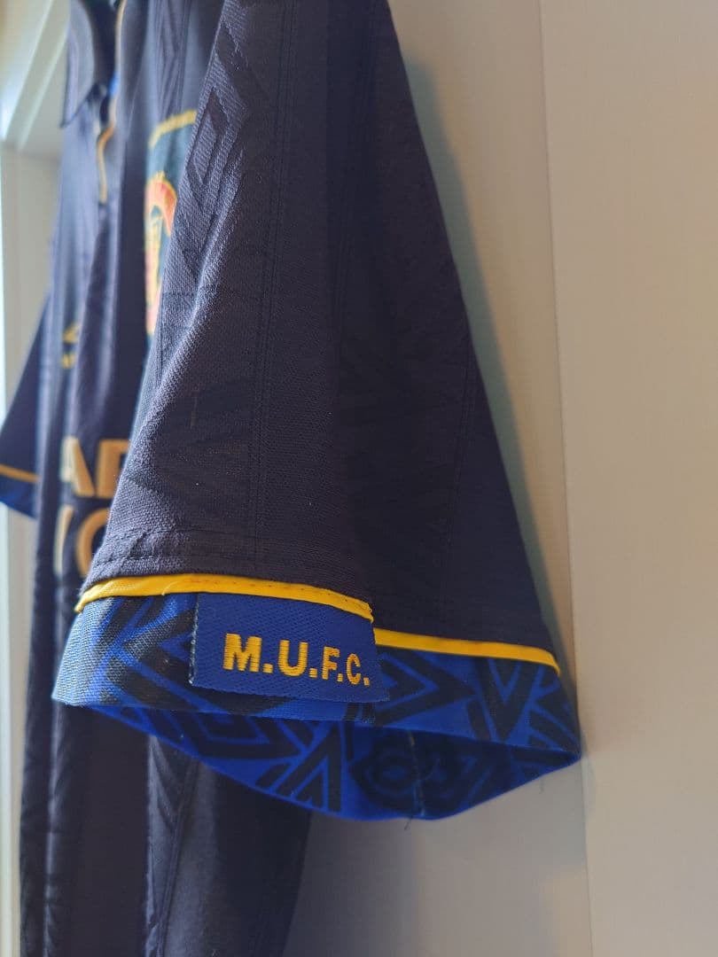 マンチェスターユナイテッド　Umbro製　1993-95年　サッカーユニフォーム