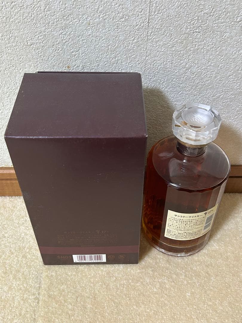 HIBIKI 17年 ブレンデッドウイスキー 箱入り 700ml