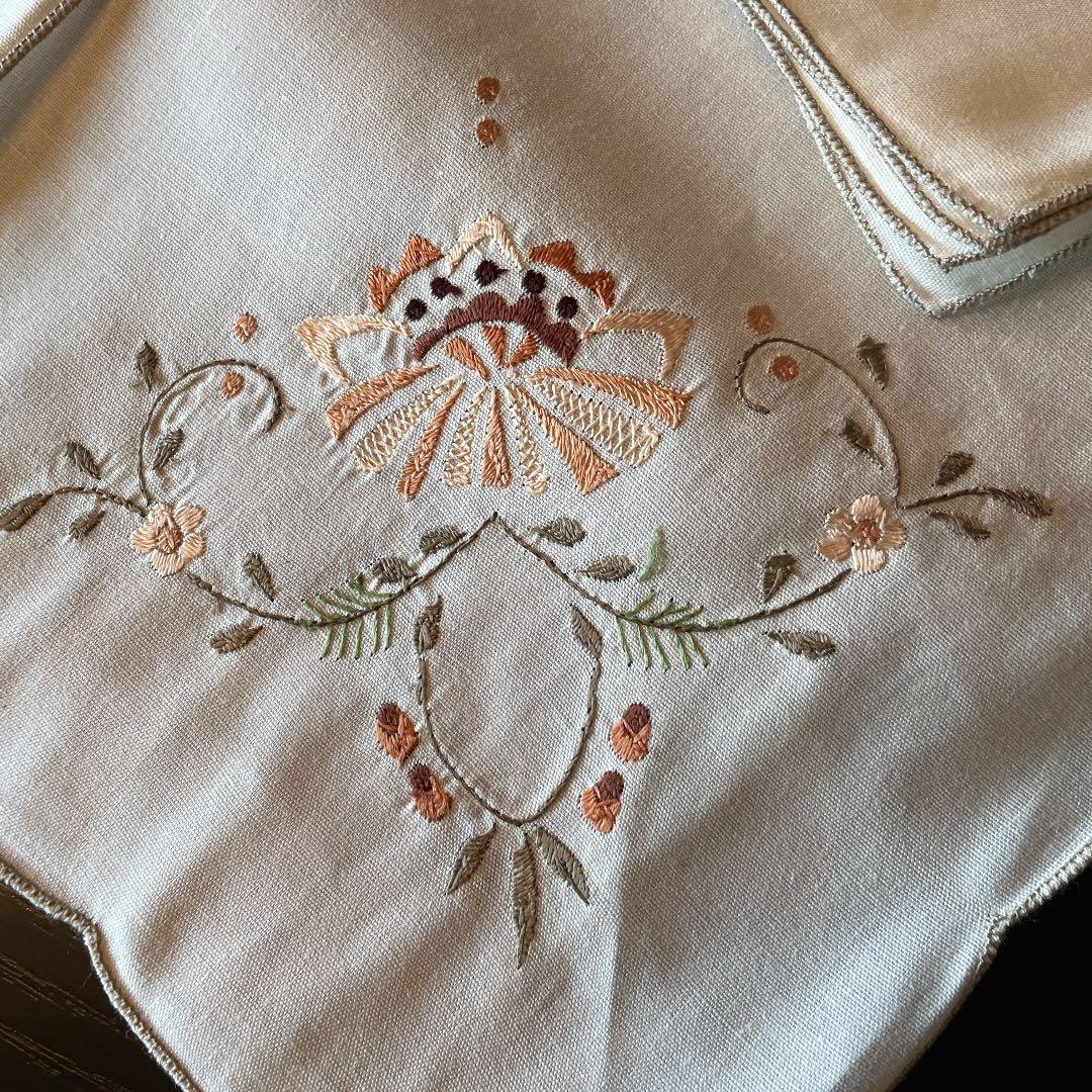 [お値下げ］シルクテーブルクロス　ナプキン6枚