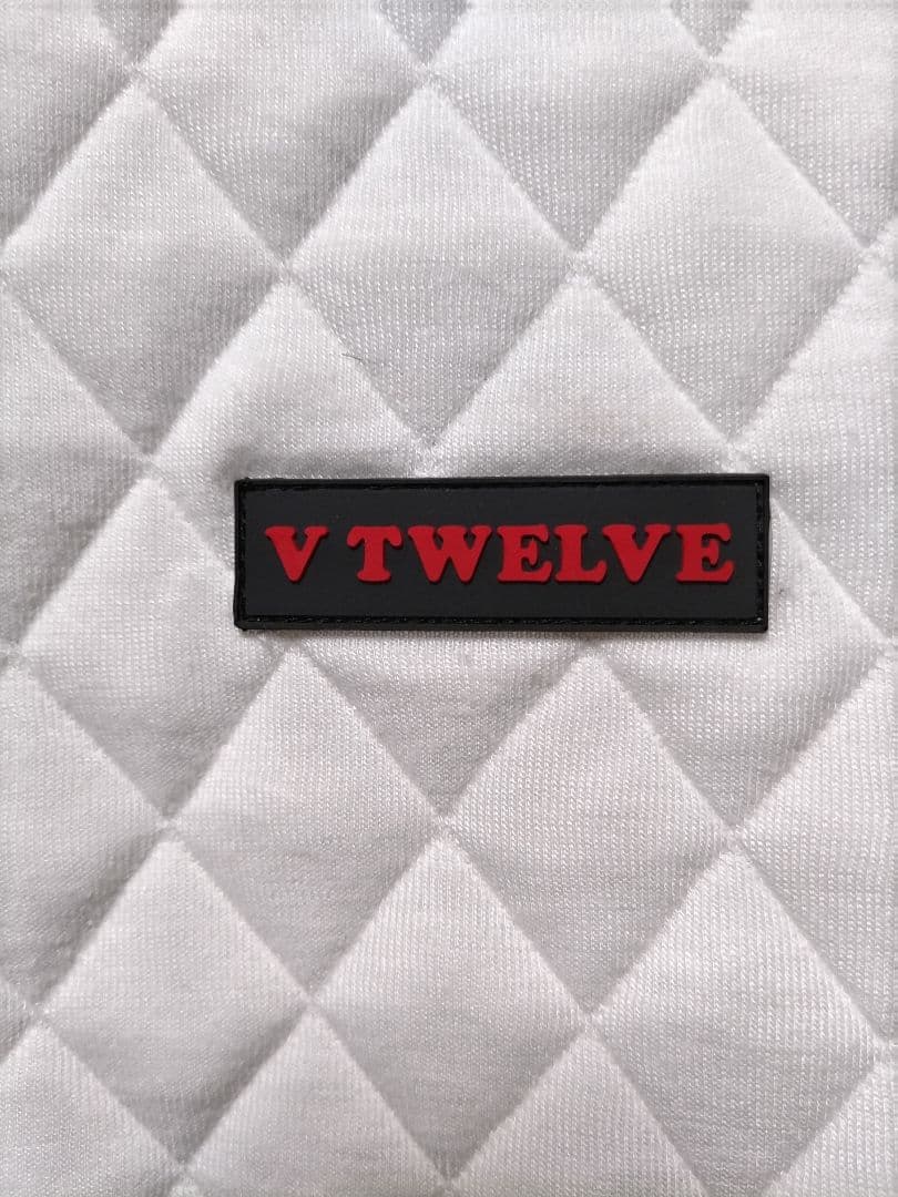 V12 キルティング　スウェット　トレーナー