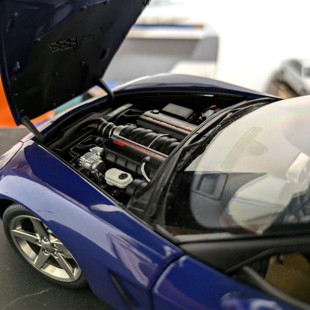 AUTOart 1/18　シボレー　コルベット　C6 CORVETTE