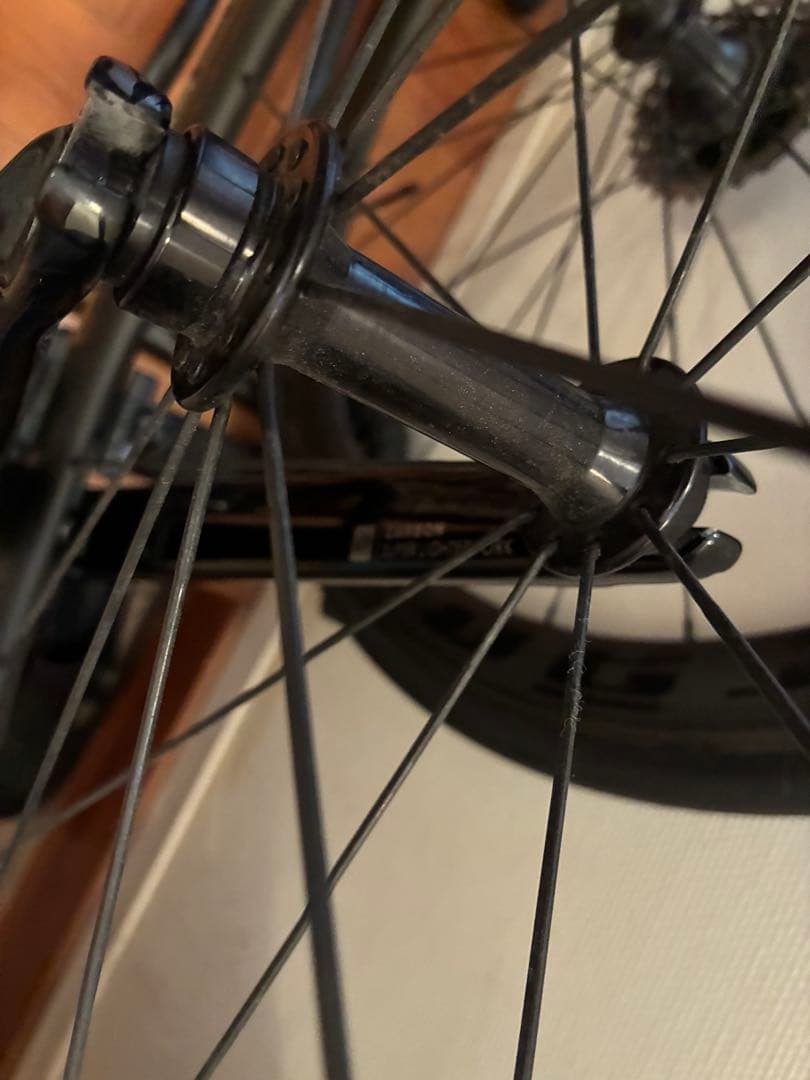 アタッキカーボンホイール45ミリ チューブラー