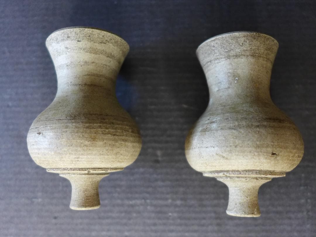 蔵出し　時代物　古瀬戸　大変古い酒器　酒器一対　小壺　白釉薬　古美術　骨董