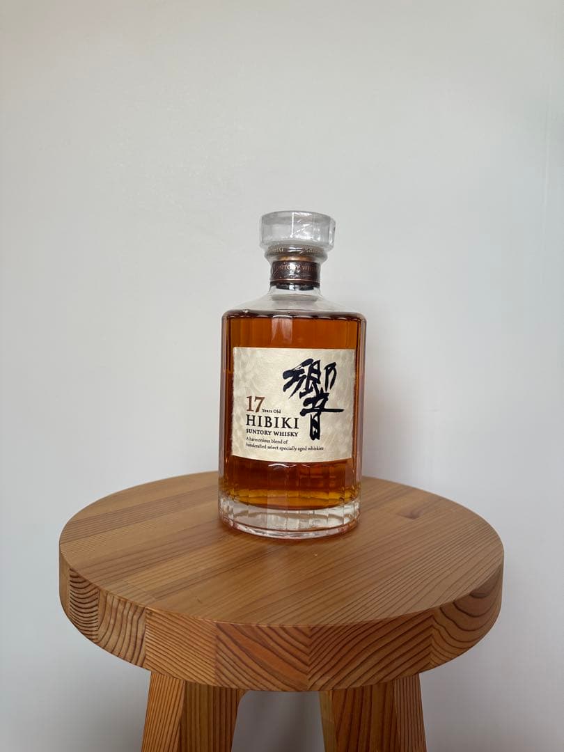 響 Hibiki 17年 ウイスキー 700ml