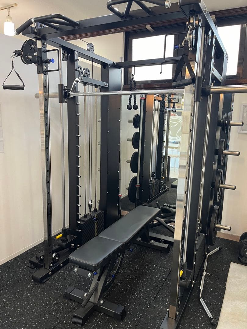 引き取り名古屋市パーソナルトレーナー必見パワーラックとベンチ