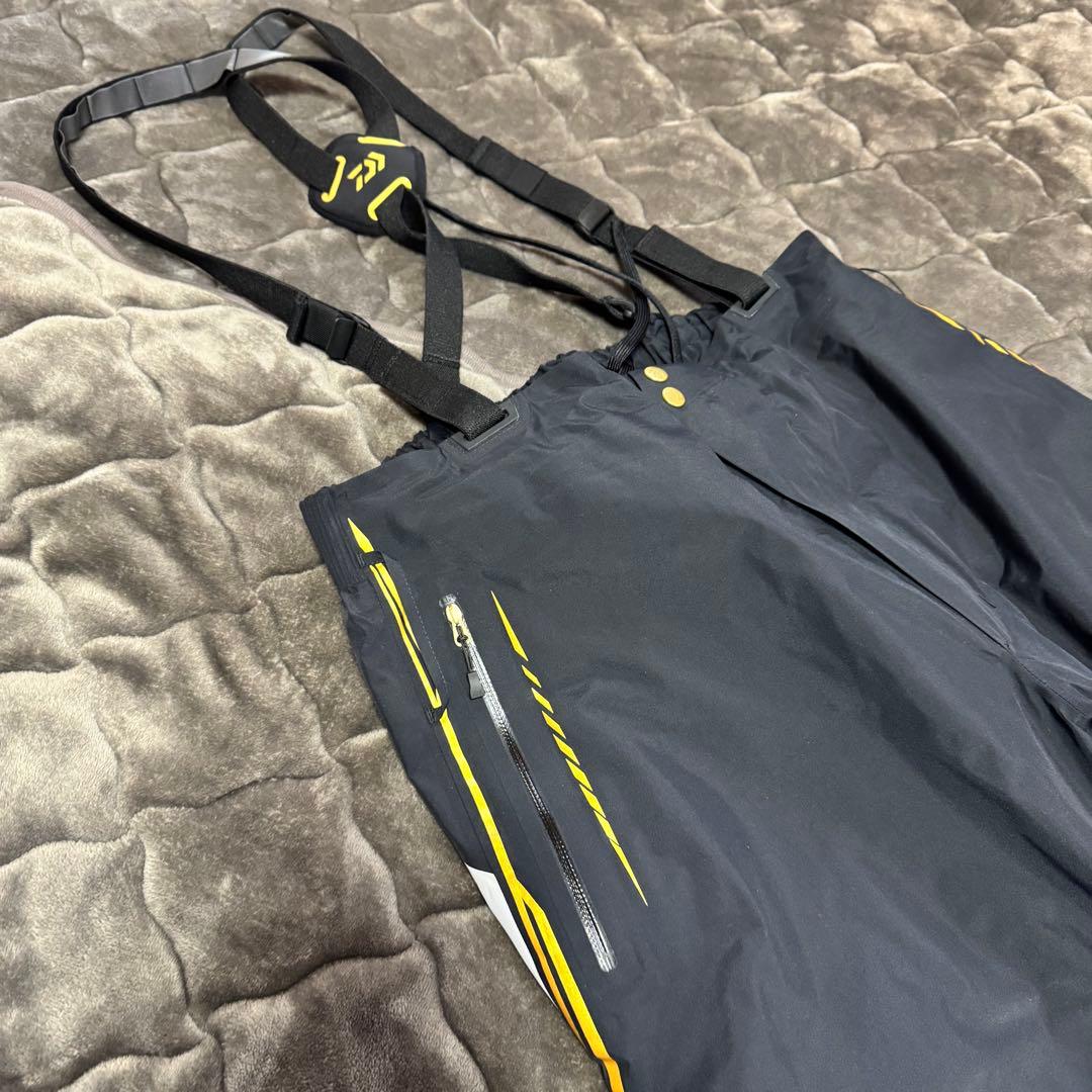 ダイワ　トーナメントゴアテックス　フィッシングスーツ　上下　DW-1022T 白