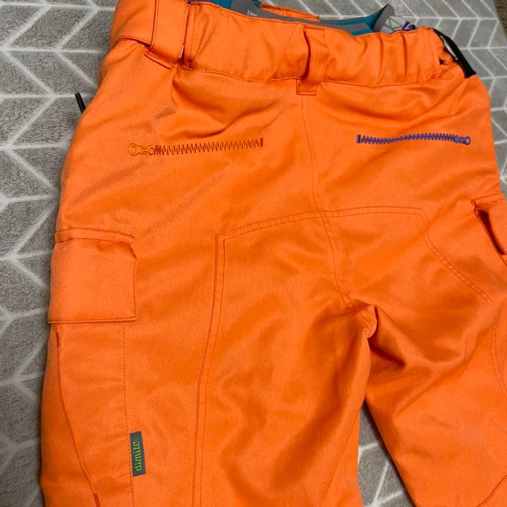 【シーズン前値下げ】スノーボード ウェア パンツ　dimito