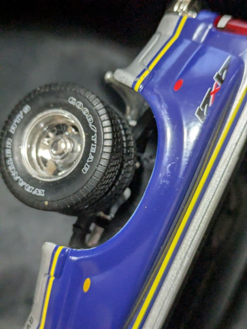 マッチボックス　1:24 1999 フォード Fシリーズ スーパーデューティ