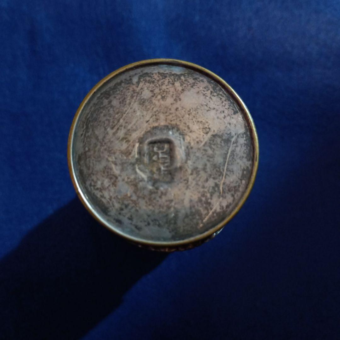 足銀?金属製彫刻装飾円筒形収納容器 45㌘