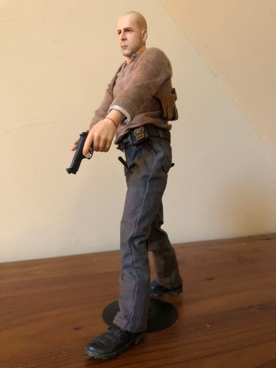 ダイハード　ブルースウイリス似　フィギュア1/6
