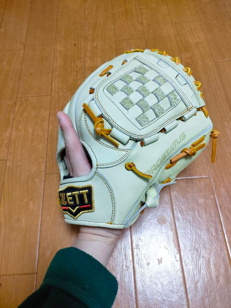 ZETTプロステイタス　軟式用グローブ（源田モデル）