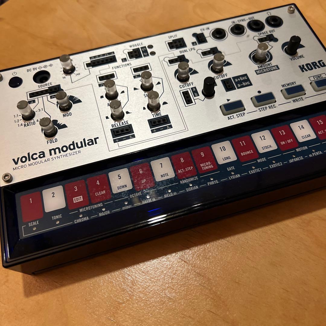 Korg Volca Modular (付属品多数 + ポータブルケース)