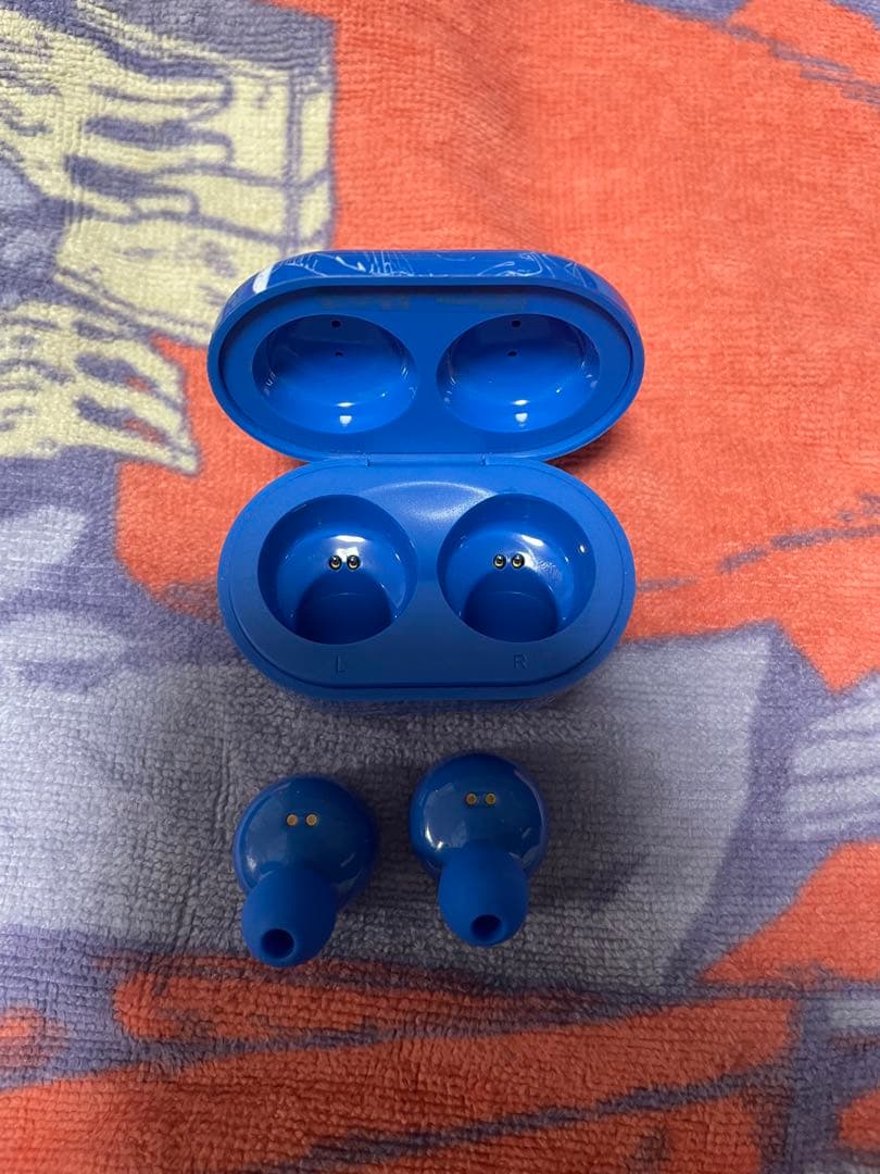 は*み様 Eve UnderBlue くじ イヤホン Eve賞