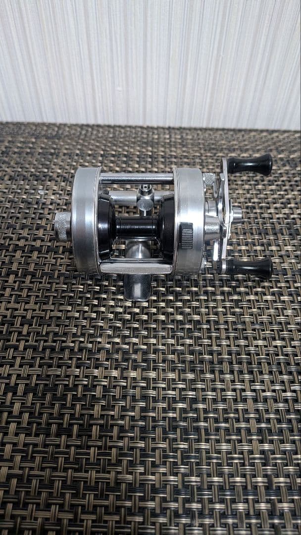 美品 最初期 ABU 2500c アブ 2500c アブガルシア 75年製