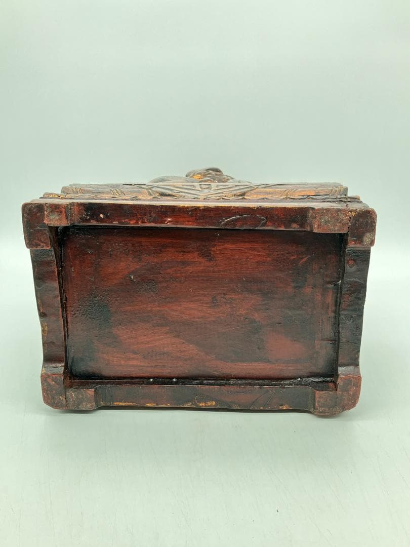 時代木製獅子　狛犬　一対　高さ：約４４ｃｍ　木彫り