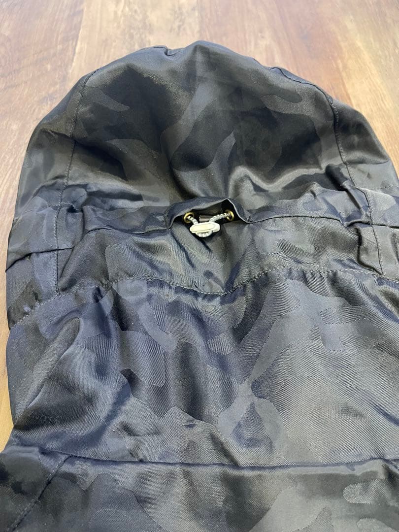 【美品】MARK&LONA マークアンドロナ　薄手ナイロンジャケット　M