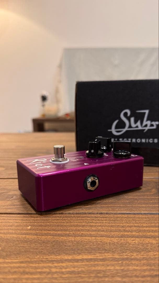 Suhr Riot ギターエフェクター