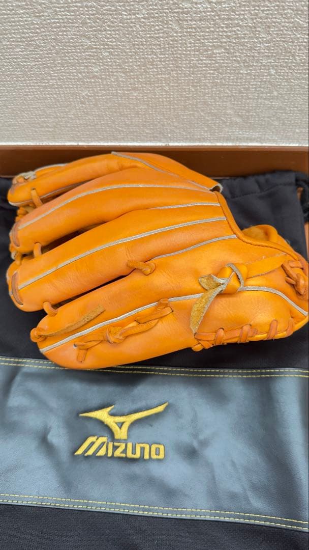 と*と様 Mizuno 軟式グローブ 専用ケース付き